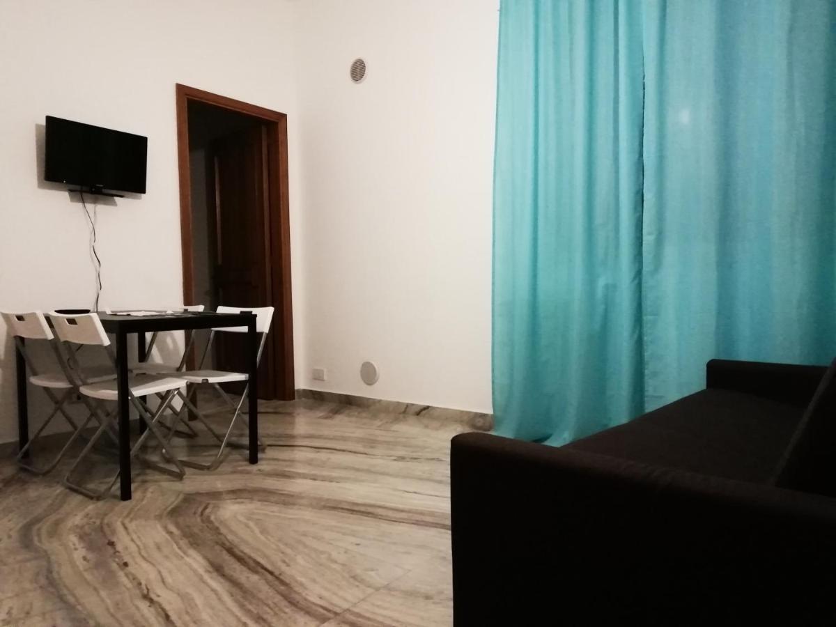 Thomas'S Home - Appartamento A Комизо Екстериор снимка